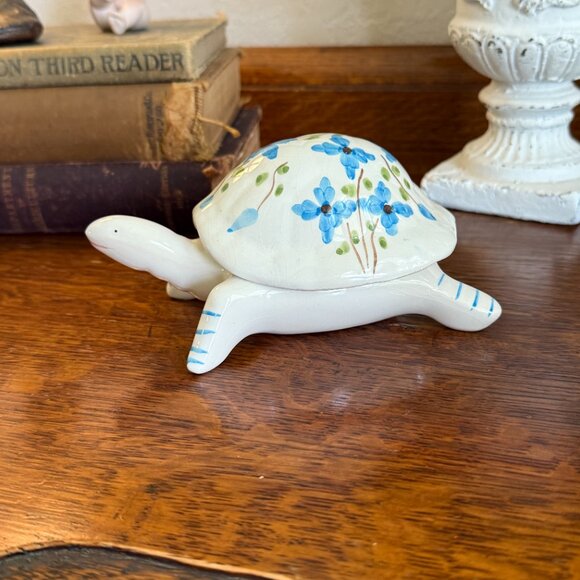 Vintage 2-piece Turtle Soap/Trinket dish made in Portugal - Picture 7 of 13